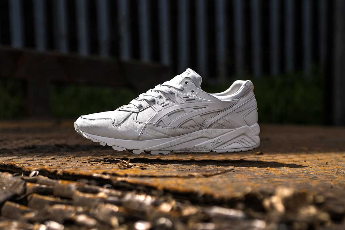 After last week’s lavender color way, UK retailer size? and ASICS are back at it again. Once again the two have teamed up on the GEL-Kayano, originally a long-distance performance running shoe and today one of the brand’s most popular lifestyle silhouettes.